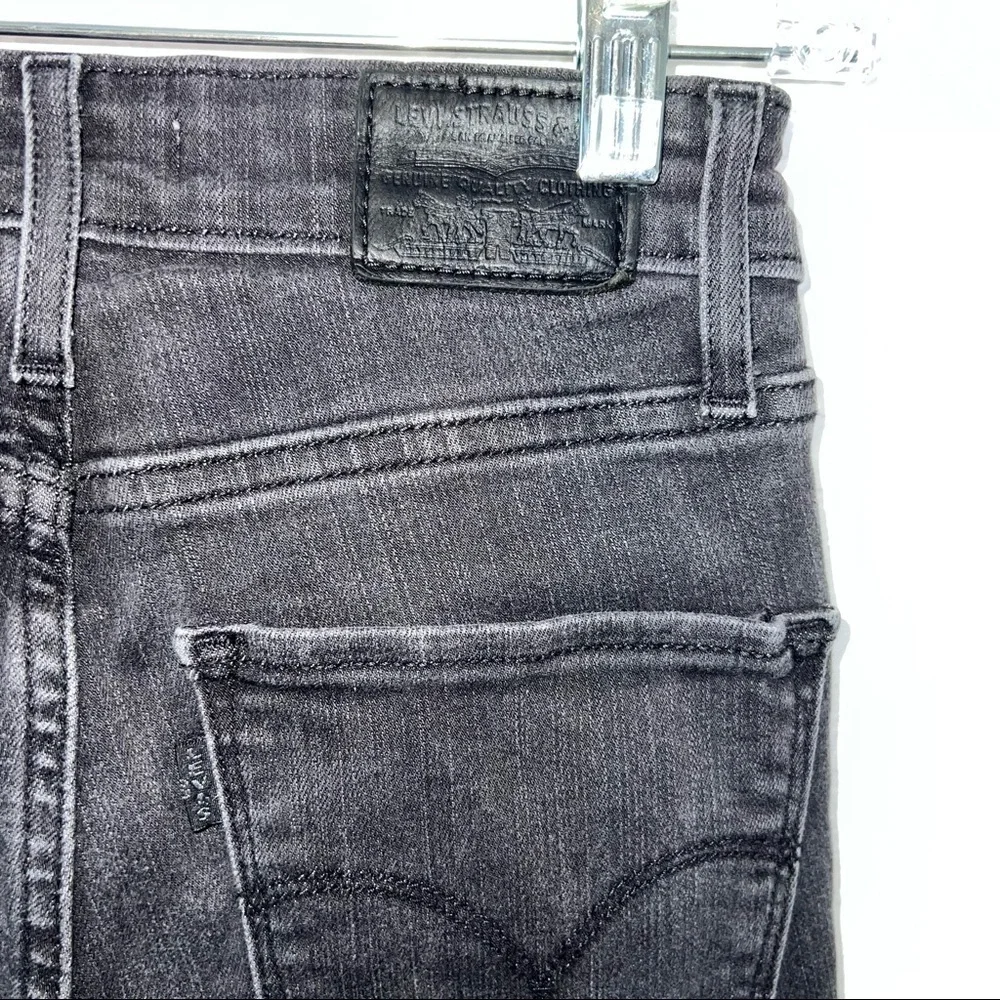 Levi's skinny Jeans women’s Size 24 high rise charcoal gray Beaded Studded A